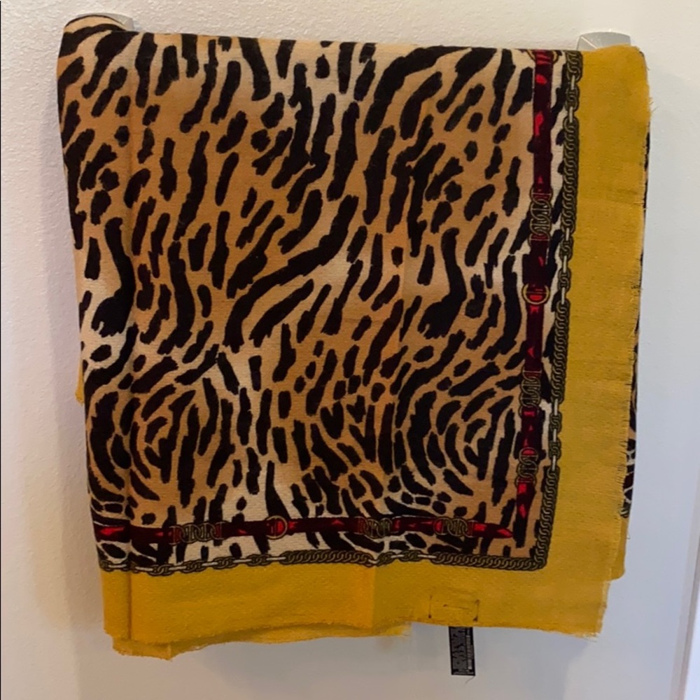 Zara scarf/ shawl